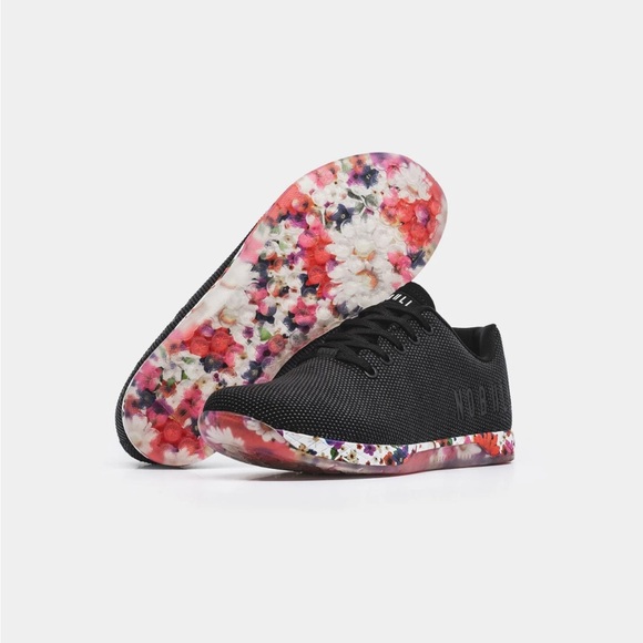 Like New - WOMEN'S FLORAL NOBULL OUTWORK 10.5 - Picture 2 of 5